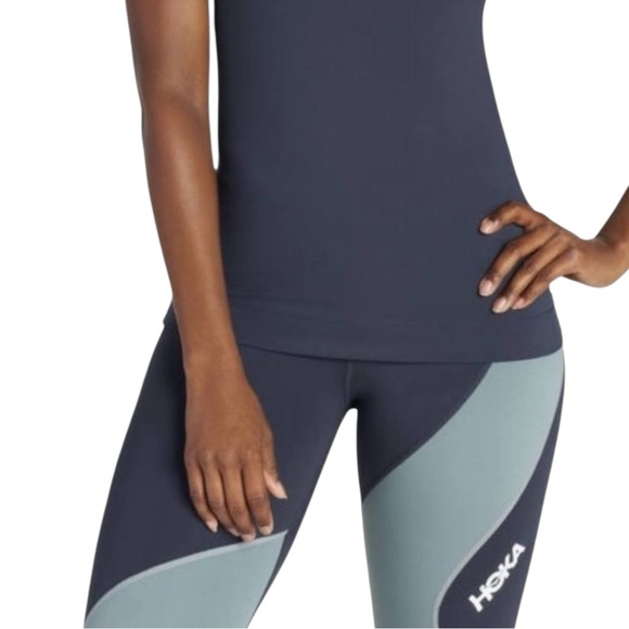 HOKA One One Performance Hubana Tights in Outer Space Size XS -- AWESOMENESS!!! - Picture 3 of 6